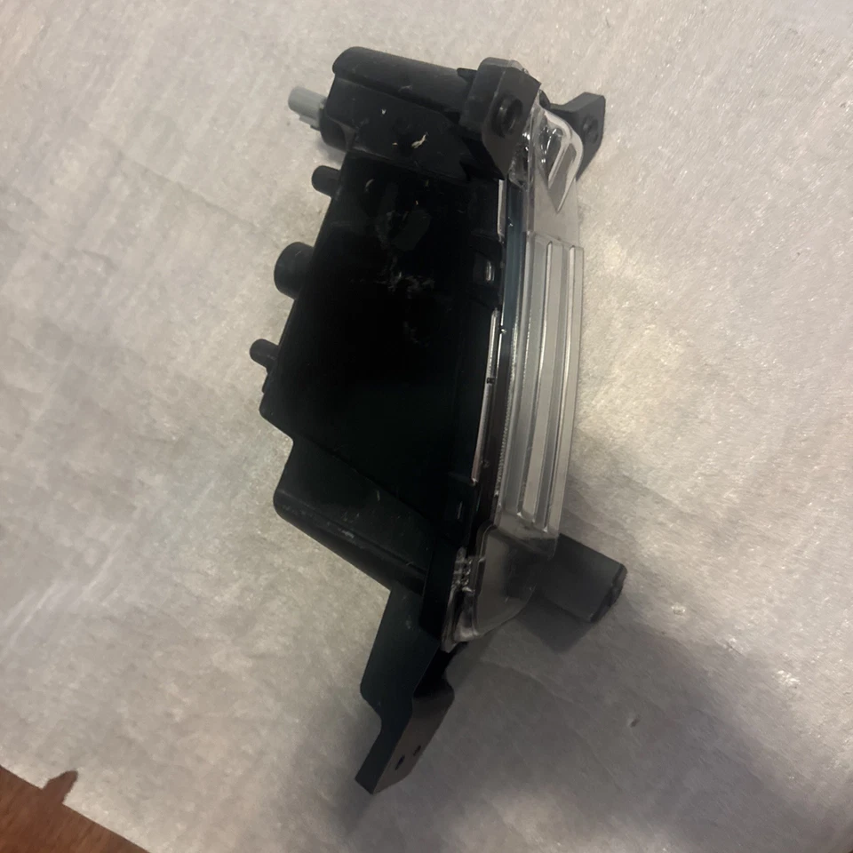 Luz antiniebla LED izquierda Kia Sorento 2025 OEM Foto 4 de 4