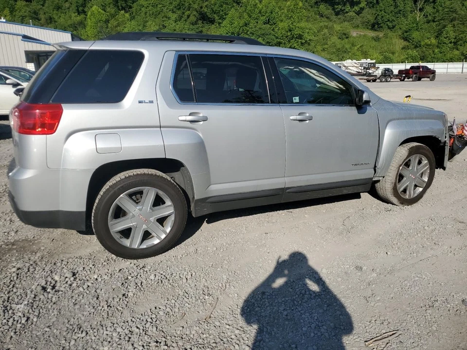 Conjunto de filtro de aire usado se adapta a: GMC Terrain 2.4 Grado A 2011 Foto 3 de 4