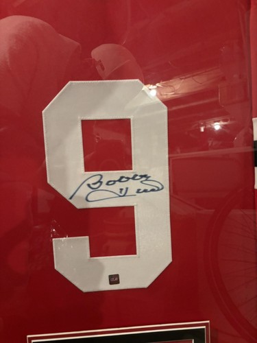 BOBBY HULL Rare Framed Signed Jersey - Blackhawks - 35"x48" - Bild 3 von 4