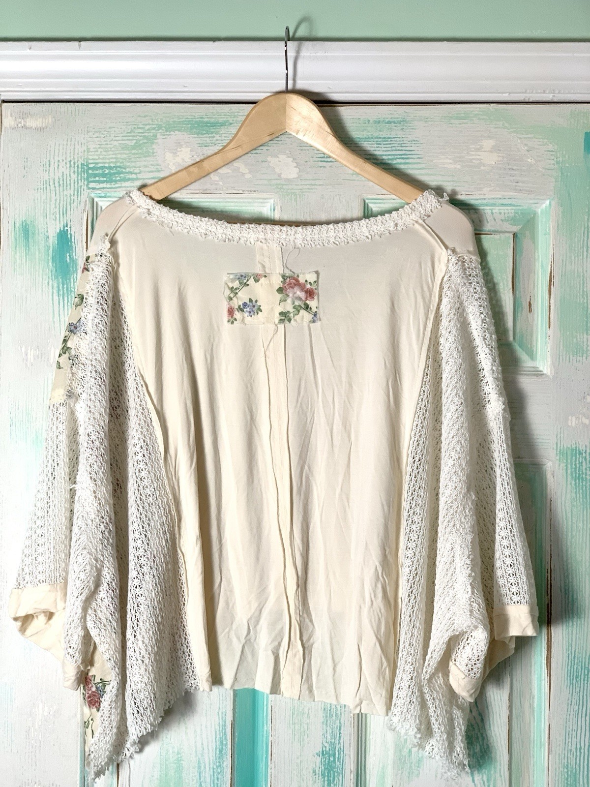 POL Off White/Eggshell Lace Patchwork Oversized B… - image 7