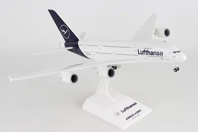 Skymarks Lufthansa Airbus A380 1/200 Collectible Scale Model Landing Licensed