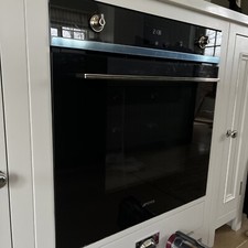 Smeg Built-in Single Oven Black SFP6101TVN1 60cm Multifunction Graded 