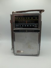 General Electric Solid State 2 Band AM/FM RADIO Leather 7-2877F. *COLLECTORS*