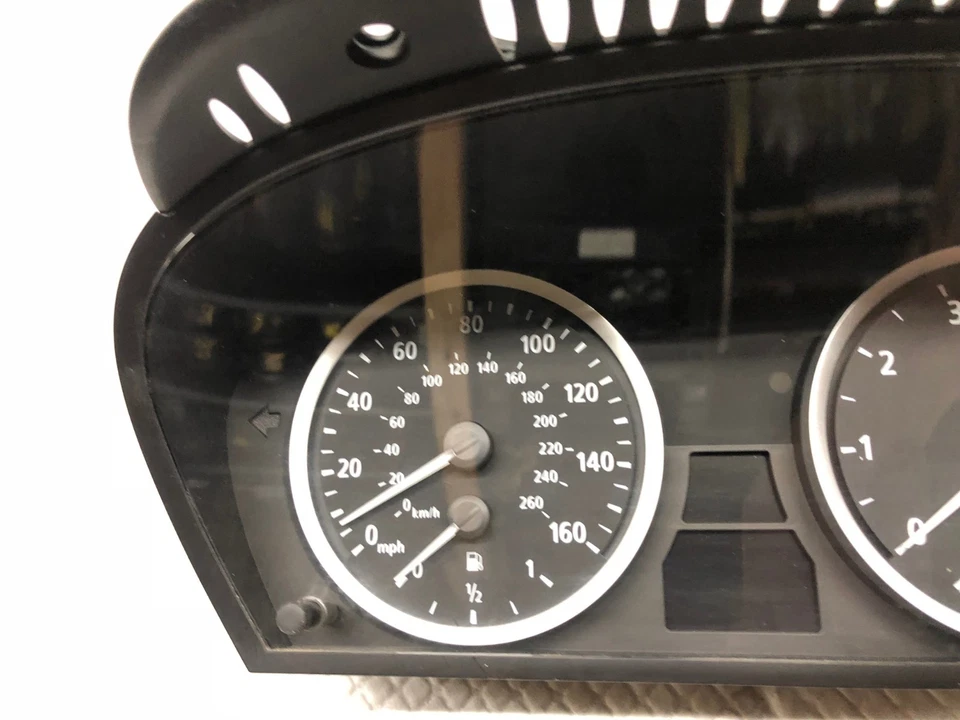 2012 BMW 530i Speedometer Instrument Gauge Cluster 62.11-6 953 594 OEM (24 F) - Image 3 of 4
