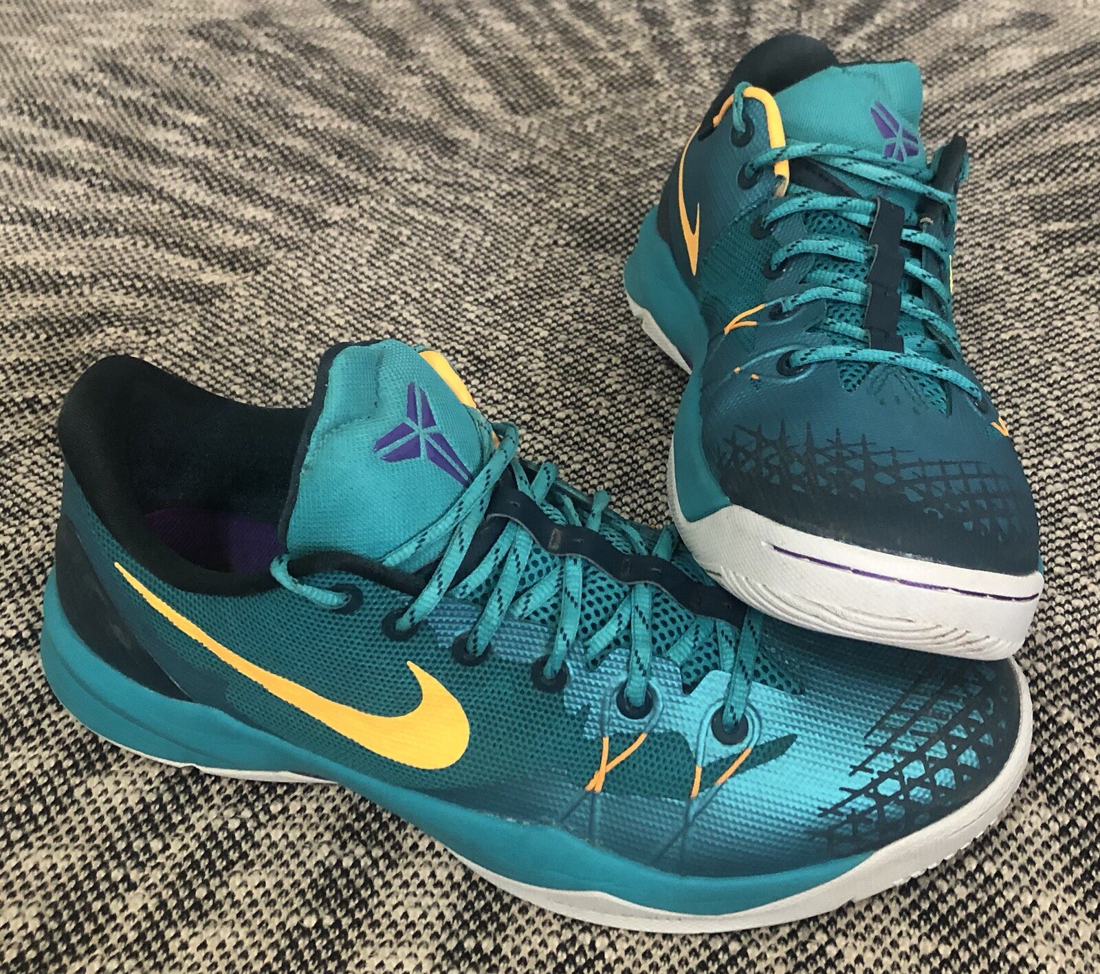 Nike Zoom Kobe Bryant Venomenon 4 Turbo Green Low Mens Size 12 635578-302