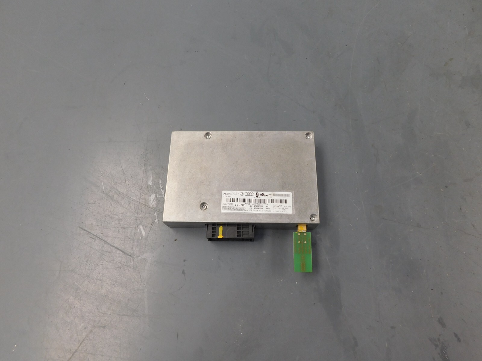 2011 Lamborghini Gallardo LP570-4 SL Cell Phone Antenna Control Module #0350 Z3