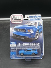 Auto World 1:64 - 2012 Ford Mustang GT/CS Blue AW