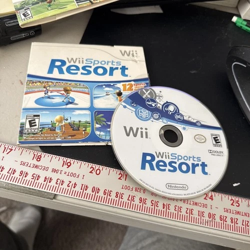 Wii Sports Resort (Wii Nintendo 2009) Game & Cover (damaged )