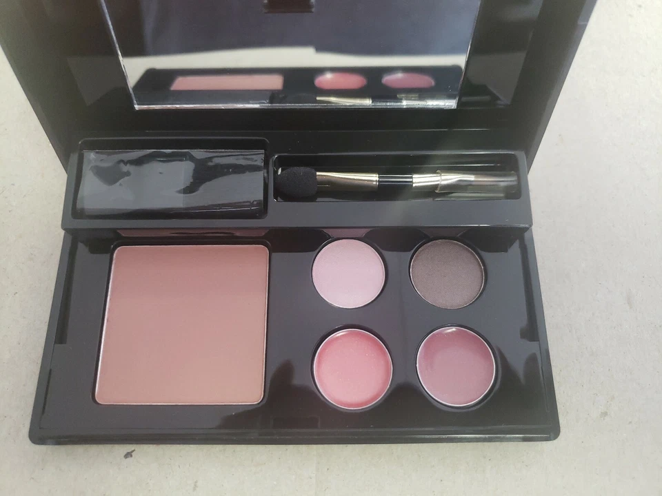 Elizabeth Arden 2 sombras de ojos, 2 brillos de labios, paleta de colores de mejillas NUEVO SIN CAJA, TÚ ELIGES Foto 3 de 4