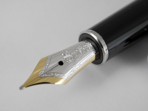 Montblanc Meisterstuck Solitaire Carbon Steel Fountain Pen F (MINT) - Picture 5 of 10