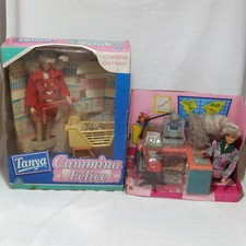 TANYA CAMMINA FELICE + TANYA AL LAVORO - BAMBOLA GIOCHI PREZIOSI SET NUOVI