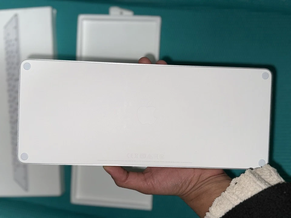 Official Apple Magic Keyboard, white New - Image 4 of 4