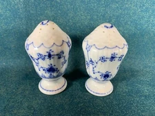 Royal Copenhagen Blue Fluted Pattern #1 Shape 480 467  Salt & Pepper Shaker Pair