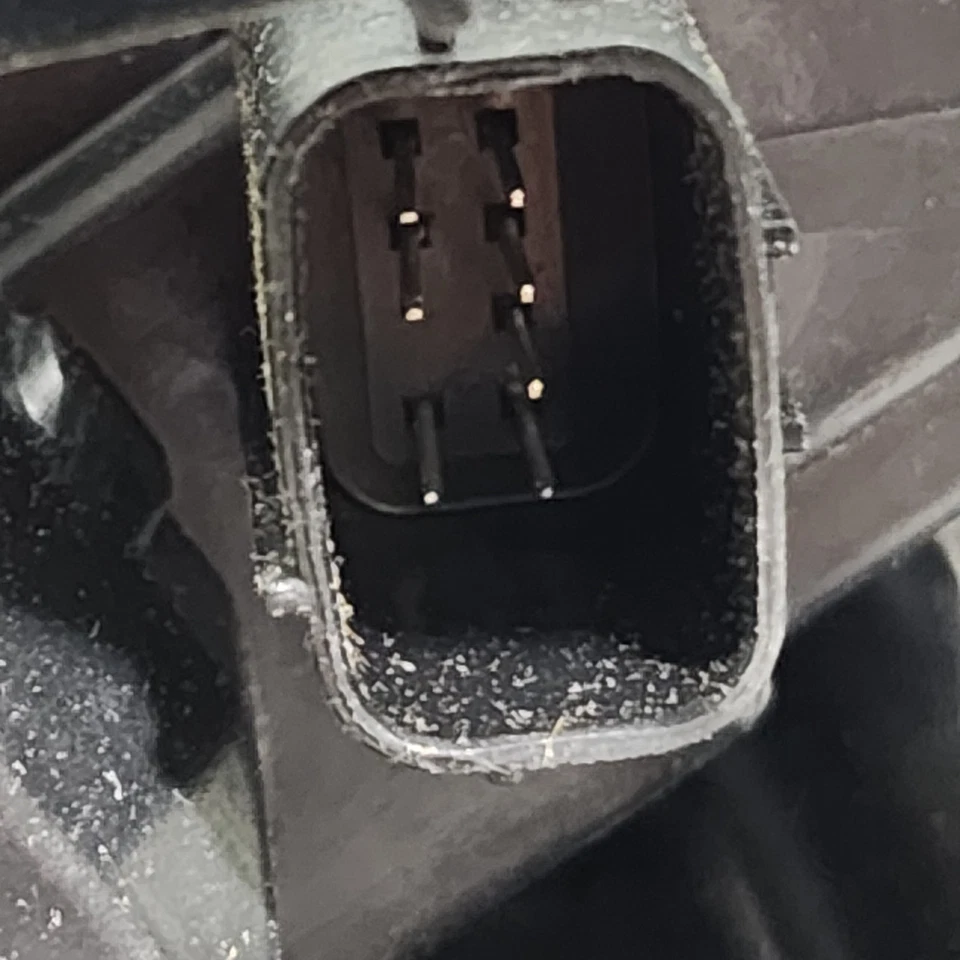 Dorman 911-616 Vapor Canister fits 2005-2012 Toyota Corolla 05-10 Pontiac Vibe - Image 4 of 4