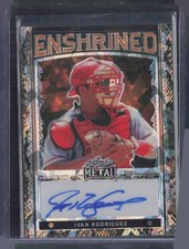 2022 Leaf Metal Enshrined Crystal Silver Ivan Rodriguez 1/1 Auto Autograph