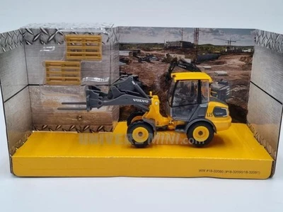 BUR32090 - Chargeur VOLVO L25 W avec fourche porte palette - Burago - 1/50 - Photo 1/3