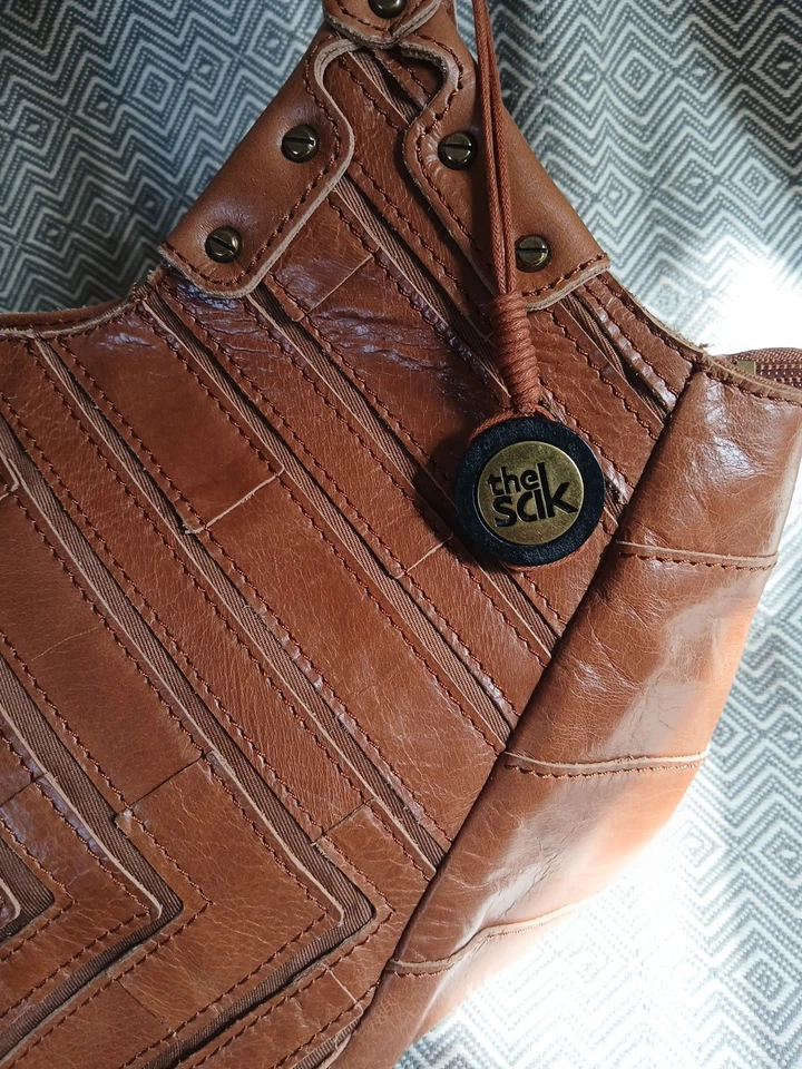 The Sak Brown Leather Purse  Large Boho Shoulder Bag EXCELLENT CONDITION  - Image 3 of 4