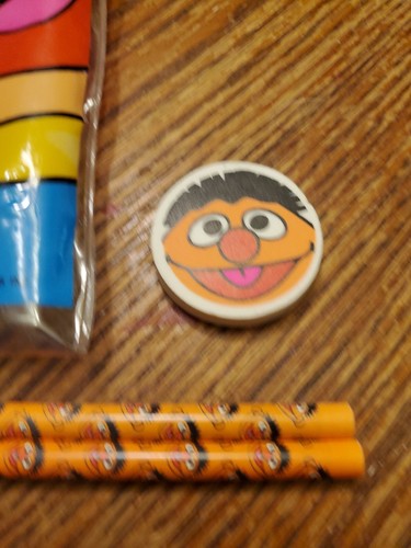 Vintage Rare Sesame Street Ernie Pencil Set. 6 pc. - Picture 3 of 8