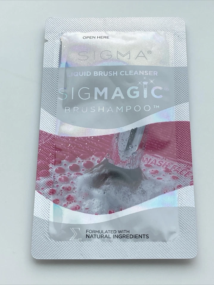 Muestra: Champú cepillo Sigmagic (0,25 fl. oz. / 7,5 ml) Foto 2 de 4