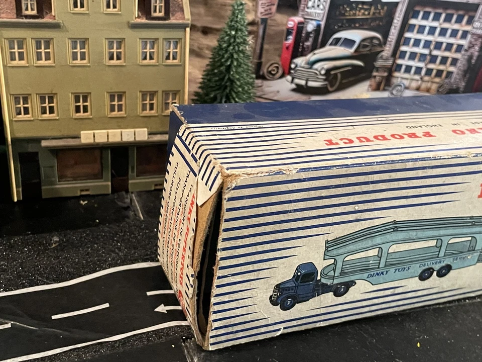 VINTAGE DINKY SUPERTOYS PULLMORE CAR TRANSPORTER 982 WITH RAMP IN ORIG BOX. - image 2 of 4