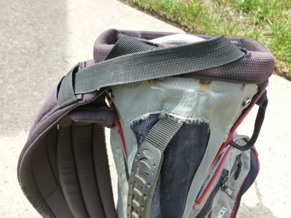 Bolsa de golf Ping 4 debajo de pie/transporte negra/gris 4 vías correa doble (logotipo Carmel) Foto 4 de 4