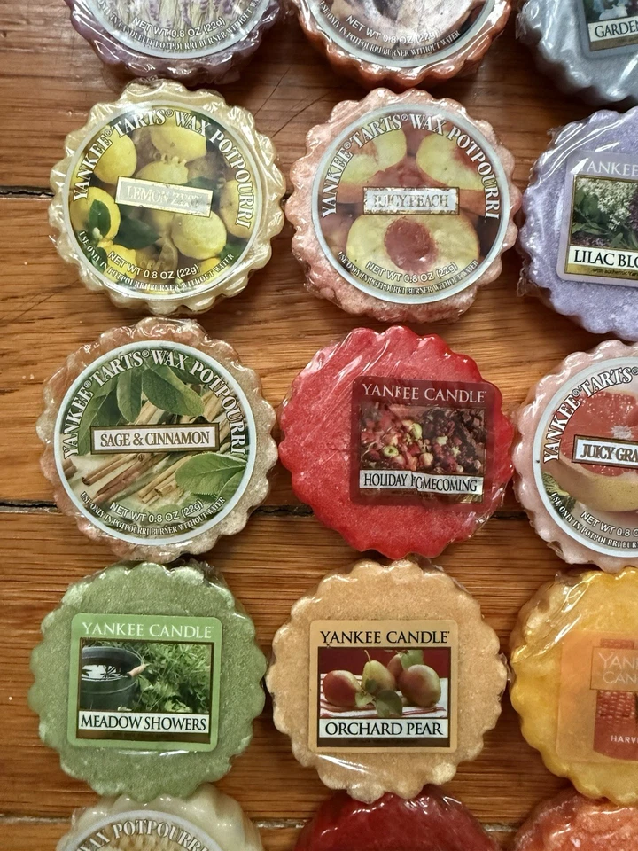 Lot Of 42 Yankee Candle Scented Wax Tarts Wax Melts Vintage Halloween Christmas - Image 4 of 4