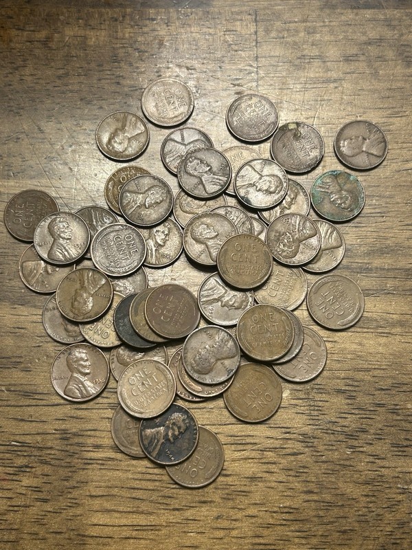 Roll of Lincoln Wheat Small Cent Mixed Lot circulated $0.50 FV LOT 3/7