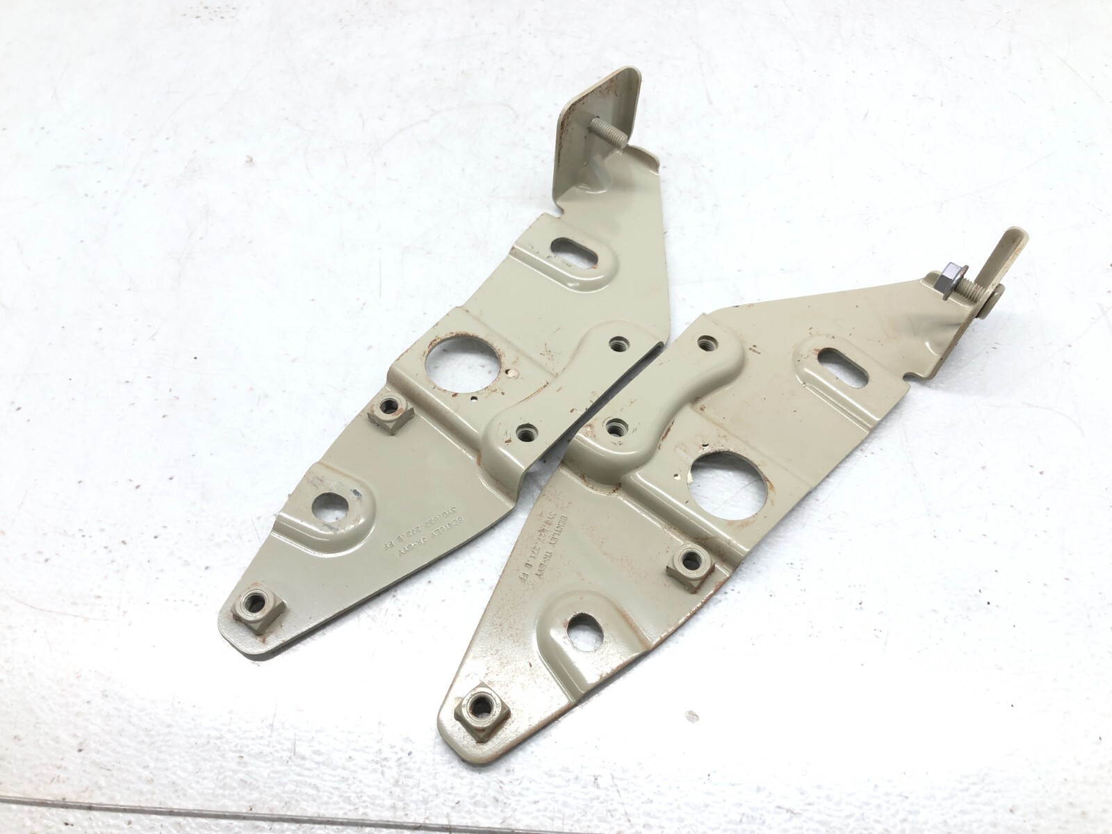 2014-2018 BENTLEY FLYING SPUR REAR TRUNK LID LIFT MOTOR MOUNT BRACKET X2 OEM