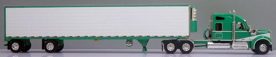 DCP green/white Kenworth W990 spread axle reefer 60-1946 1/64 NEW - Image 2 of 3