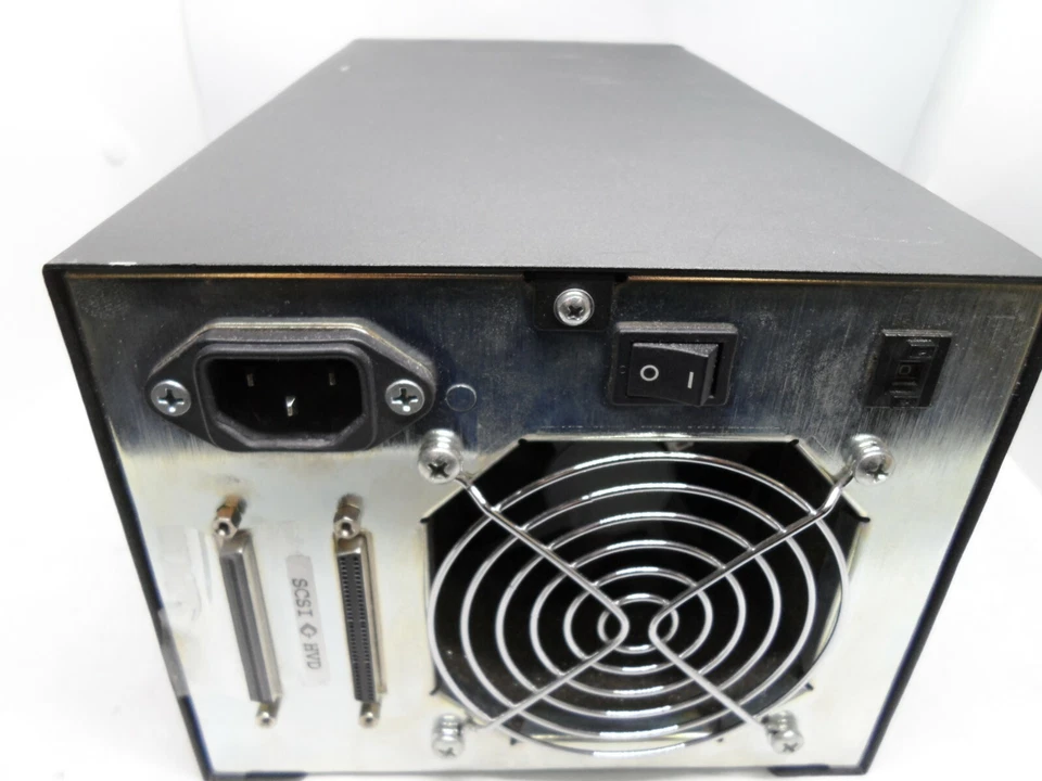 IBM 3580-H13 3580H13 Ultrium LTO1 SCSI HVD External Tape Drive 19P5861 19P5929 - Image 3 of 4