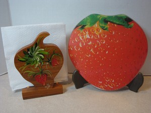 Lot Of 2 Strawberry Kitchen Items Glass Trivet Wooden Napkin