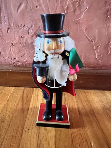 2011 World Market Nutcracker “Magician” 10” Original Box RARE