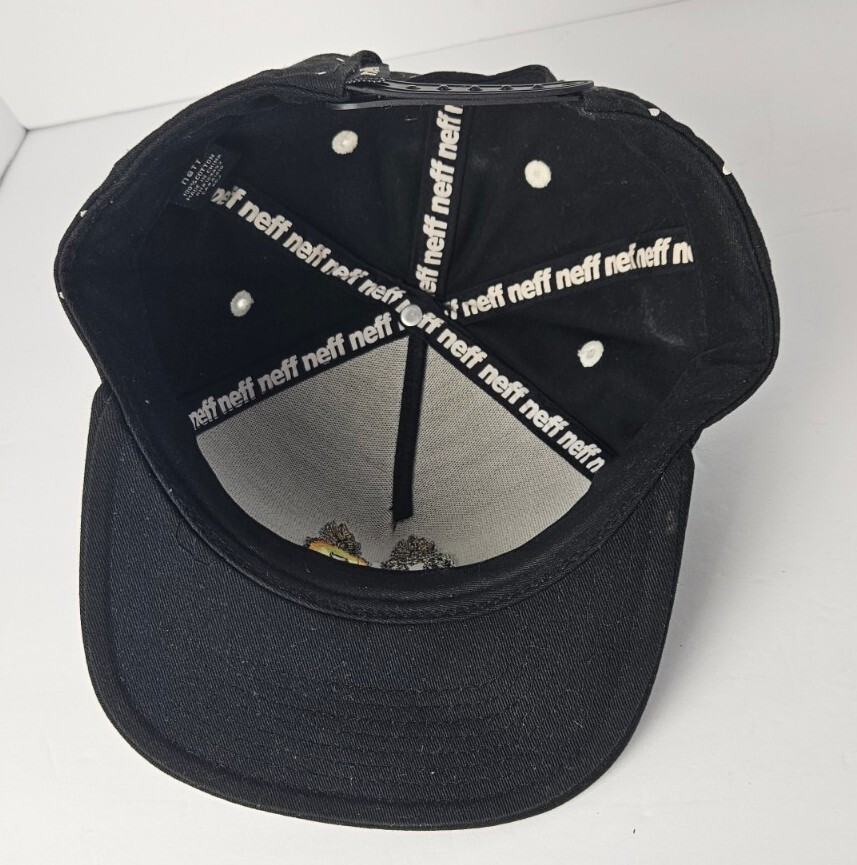 Neff Embroidered Pineapple Double Zero Snapback A… - image 9