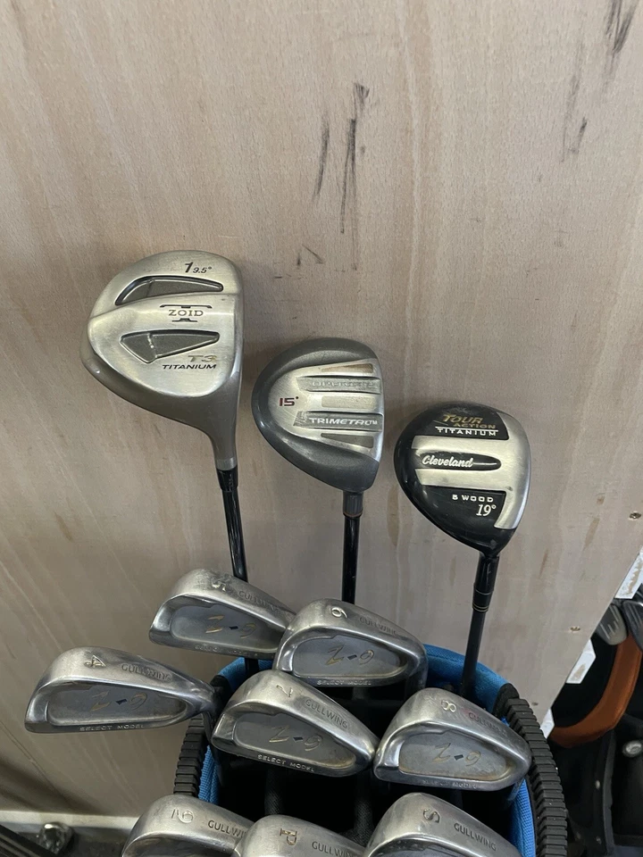 Mens Golf Package Set -1” Regular Flex Graphite 12 Clubs /New Grips /Right /Bag - Image 3 of 4