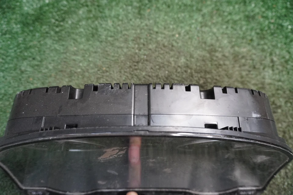 2015 VOLKSWAGEN Tiguan Speedometer Gauge Cluster OEM 65K Miles  7223982 - Imagem 2 de 4