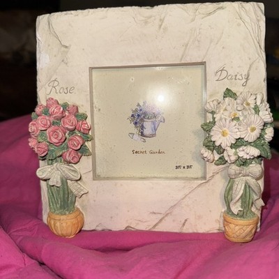 Vtg Jordan Mark  Secret Garden  3-D Resin 3.5  X 3.5 ! Gorgeous Roses Daisies