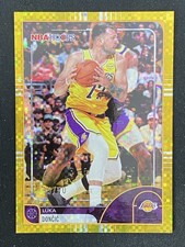 Luka Doncic 2025-26 Topps NBA Hoops Pixel Burst Gold Base /50 #8