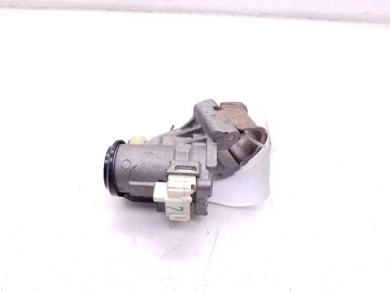 19 TOYOTA COROLLA IGNITION SWITCH - Image 3 of 4