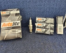 (QTY 4) Autolite APP5125 Double Platinum Spark Plug Fits 1987-1992 Ford Bronco
