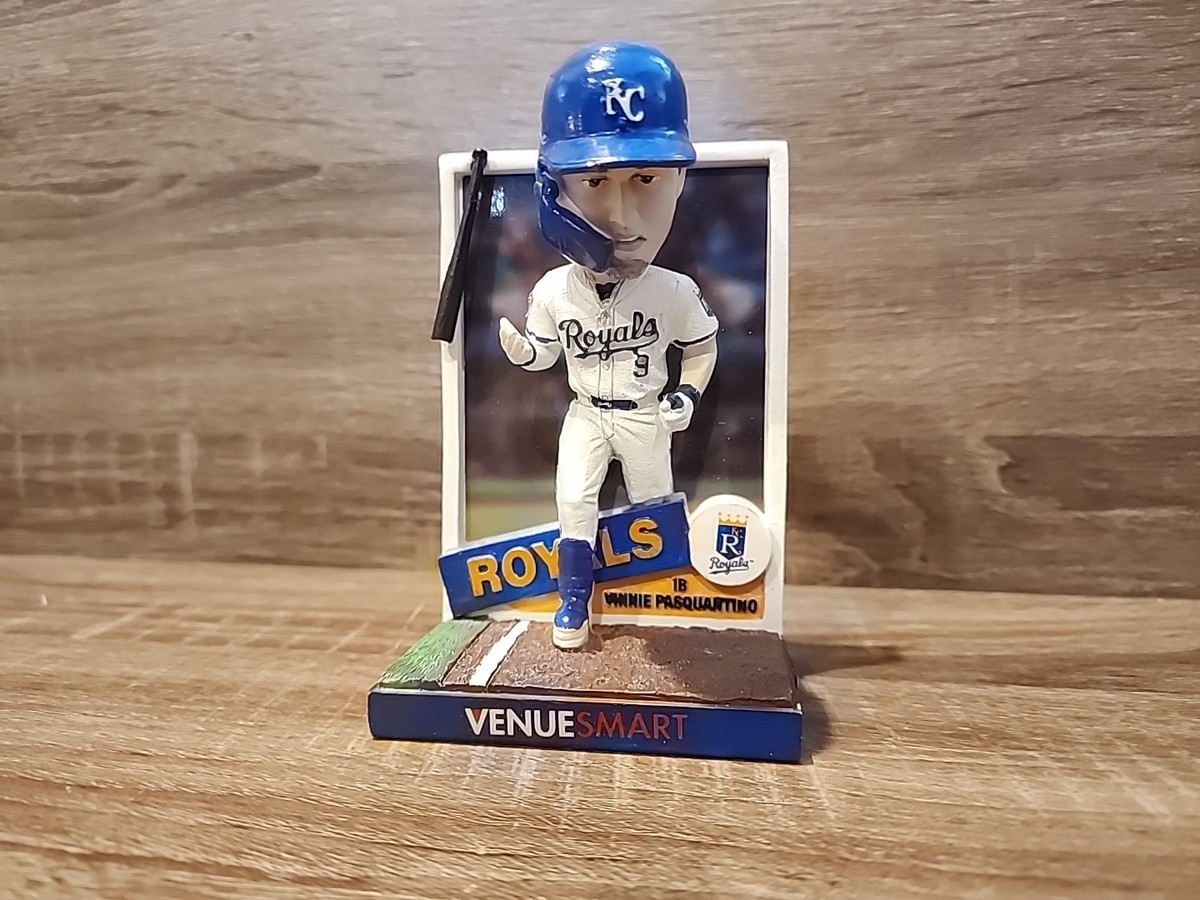 ビニー・パスカンティーノ／ボブルヘッド人形 (カンザスシティ・ロイヤルズ） Vinnie Pasquantino Bobblehead Collector Card Series Kansas City