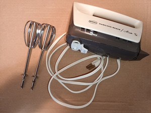 Vintage Hamilton Beach Scovill Mixette Hand Mixer