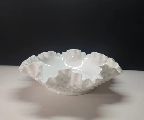 Fenton Hobnail Milk Glass 7.5” Ruffled Bowl White Crimped Edge Vintage EUC