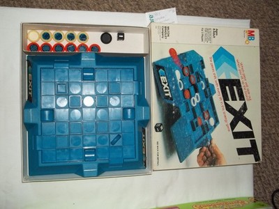 VTG 1983 game Milton Bradley EXIT the shifting Strategy Game 100% complete