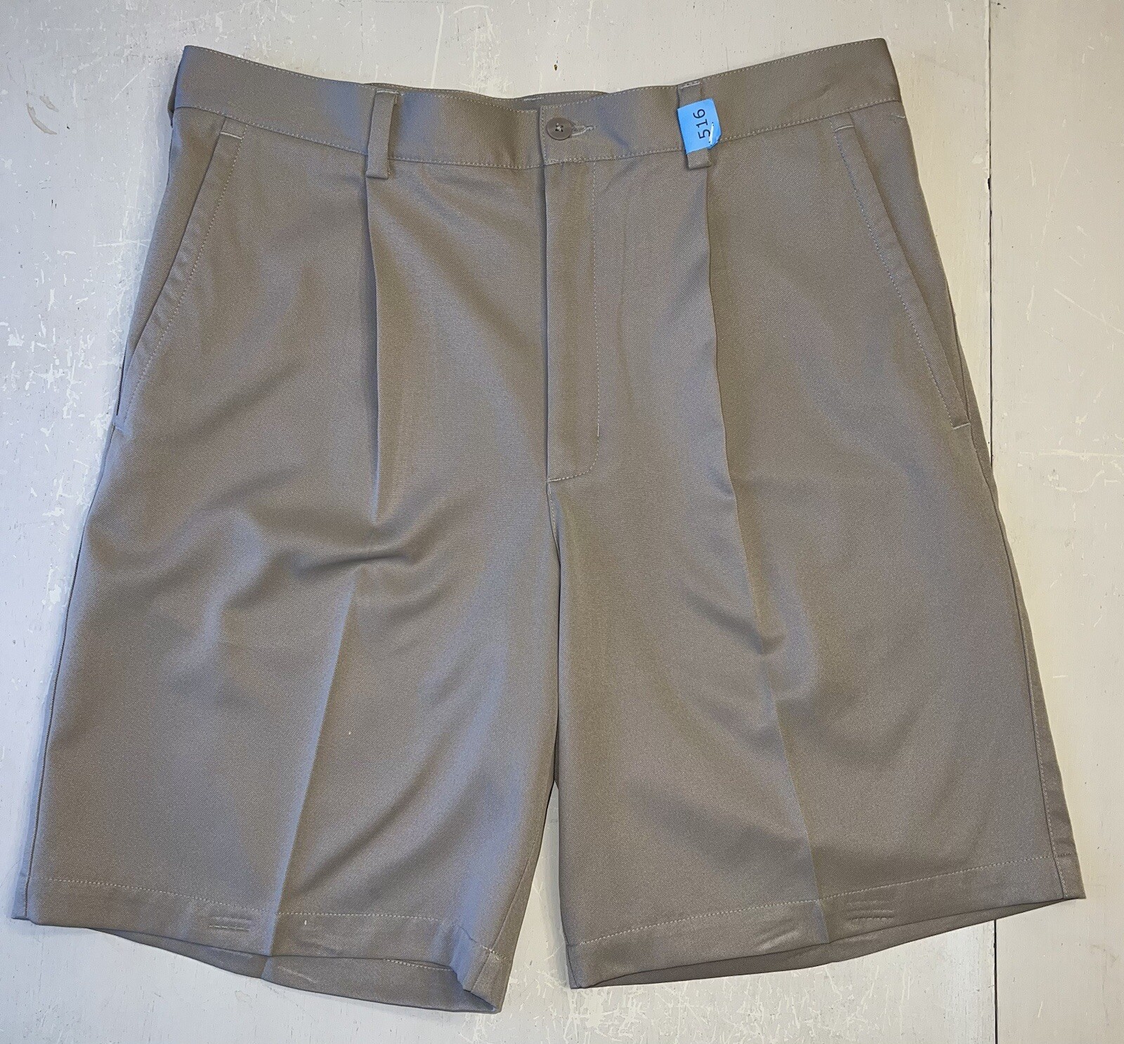 Nike Dri Fit Khaki Golf Pleated Front Mens Shorts 36 eBay