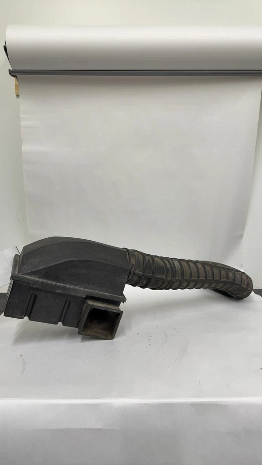 Purificador de aire Ford Aerostar 1988-91 (3,0 L) Foto 3 de 4