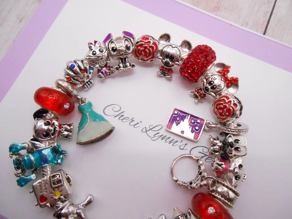 纯银手镯 幻想电影人物 CZ CHARMS 安全链和盒子! — 第 3/4 张图片