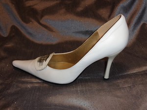 white leather pumps dress shoes