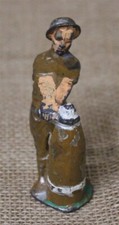 Manoil Dime Store Toy Soldier 1311: Soldier w/Shell M111 