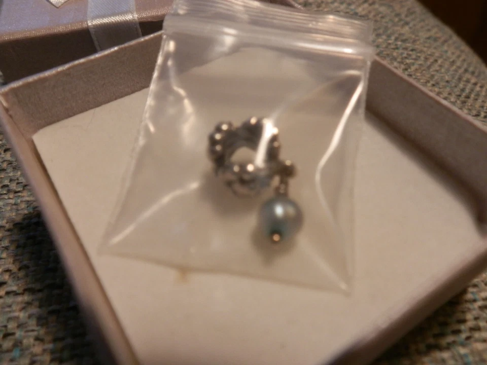 GENUINO ENCANTO DE PERLAS DEL SANTO GRIAL PANDORA MÁS RARO -790339TP Foto 2 de 4