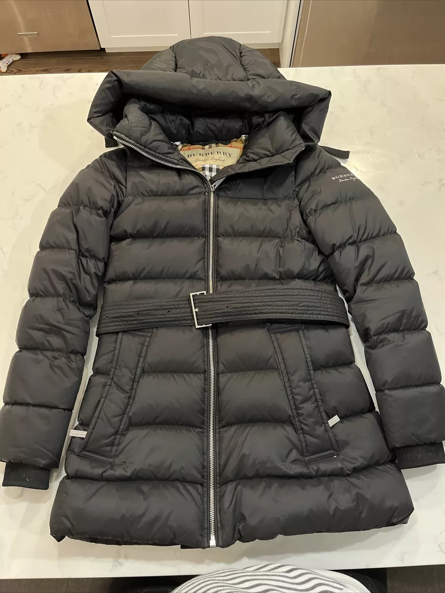 Black burberry jacket 2025